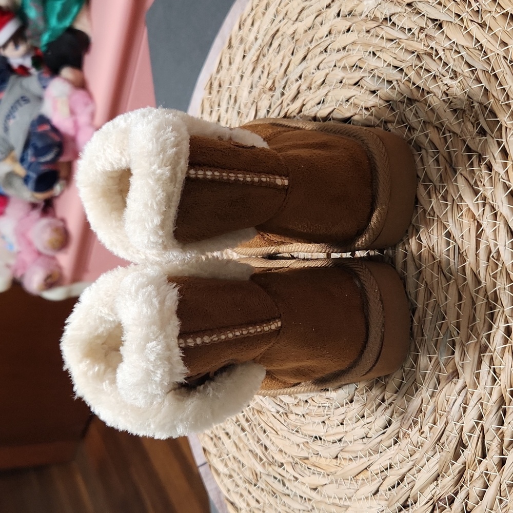 CUTE BOOTS - Picture 2 of 7